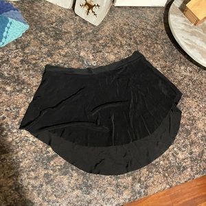 Black size small bullet pointe skirt